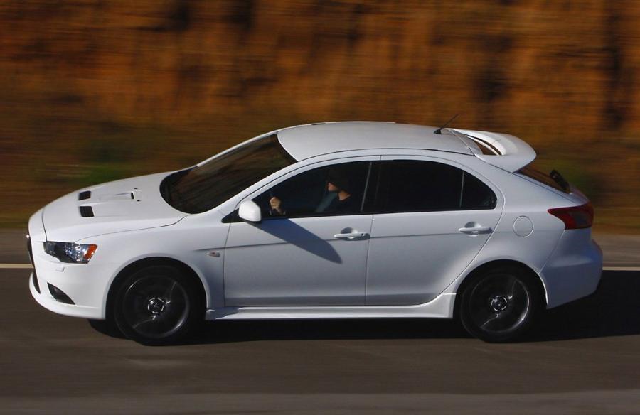  Mitsubishi Lancer Sportback 2008 года  (фото 10 из 42)
